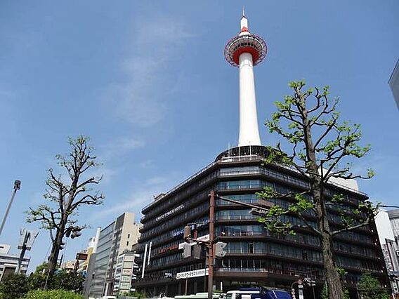 京都タワーまで...