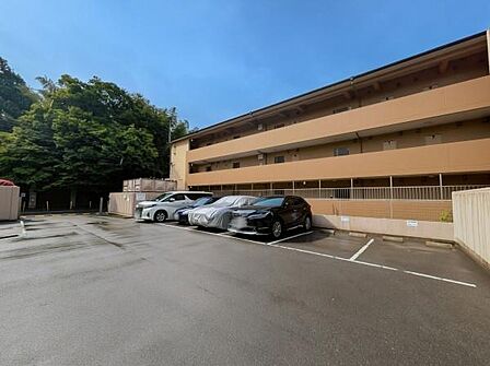 駐車場です【ライオンズマンション山科小野】担当:吹田