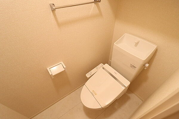 イー・エフ・レーヴ 1階 | 埼玉県さいたま市浦和区元町 賃貸マンション トイレ