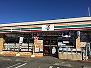 セブンイレブン友部旭平店まで568m