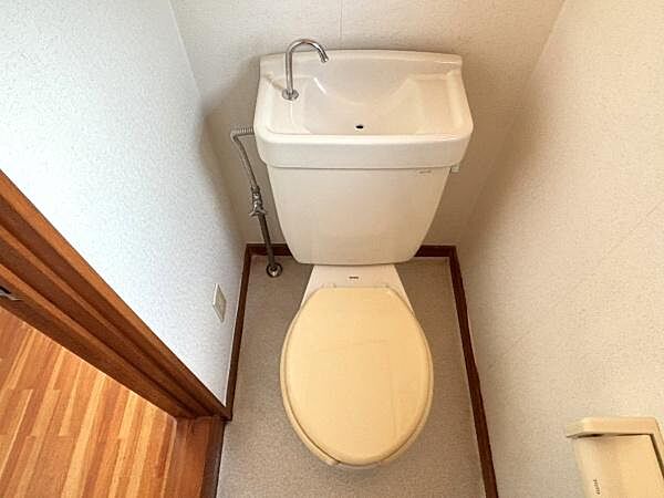 トイレを拡大表示