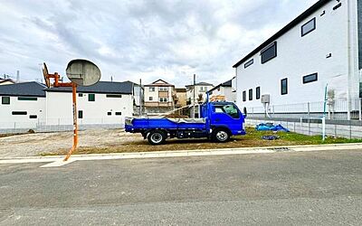 外観：《外観》　■閑静な住宅街にあって、住み心地の良さを実感できます。