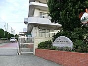 横浜市立西本郷中学校まで1453m