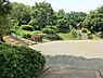 周辺：今井の丘公園まで1157m、児童広場、梅林、樹林、芝生広場、農園エリア等。今井の丘公園近くに今井城という城が建っていたとされる（別名：今井砦）