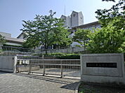 横浜市立東山田小学校まで1318m