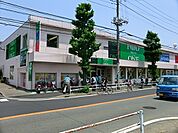 フードワン田奈店まで1410m、品ぞろえが豊富。店員さんが親切。他のスーパーには無い美味しいお菓子があって、見つけるのが楽しいです。