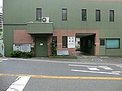 ふじわらクリニックまで608m、内科・外科　駐車場やキッズスペースも完備。訪問診療にも対応している。