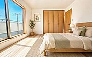 《寝室》　■本画像は家具や小物の配置をCGで作成しており、実際に現地に家具や小物は置かれておりません。また、価格に家具や小物は含まれておりません。