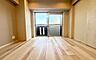 子供部屋：《洋室》　■机とべットを入れても十分な広さ。。お子様の勉強部屋に。