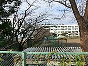 横浜市立都岡中学校まで1272m