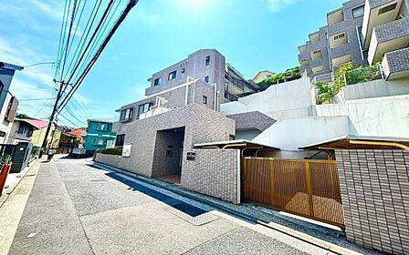 《外観》　■ここから一つ一つ思い出を紡いでいく。マイホームはいつも家族の歴史とともにあります。