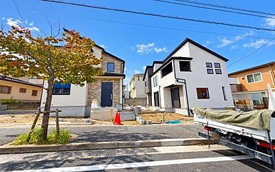 外観:《外観》ここから一つ一つ思い出を紡いでいく。マイホームはいつも家族の歴史とともにあります。 外観:《外観》ここから一つ一つ思い出を紡いでいく。マイホームはいつも家族の歴史とともにあります。