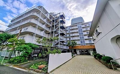 外観：《外観》ここから一つ一つ思い出を紡いでいく。マイホームはいつも家族の歴史とともにあります。