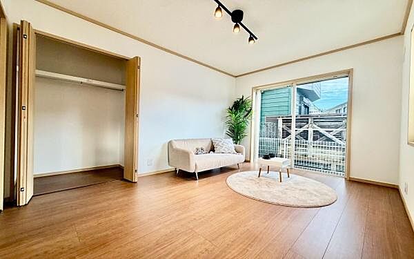 洋室を拡大表示