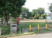 中央公園まで439m