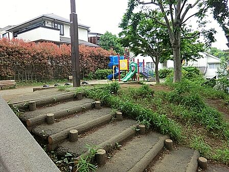 六ツ川二丁目ふれあい公園まで422m