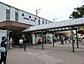 周辺：JR横浜線「成瀬」駅まで1019m、区画整理された閑静な住宅街が広がる丘陵地帯にある駅です。駅北側にはスーパーや金融機関が揃っています。
