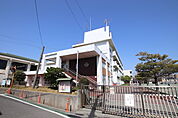 鎌倉市立腰越中学校まで716m