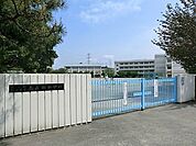 町田市立南成瀬中学校まで473m