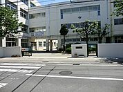 座間市立西中学校まで1504m
