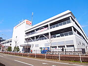 オーケー北山田店まで1143m、北山田駅から東に徒歩4分ほど歩いたところにあるスーパー。21:30まで営業しています。