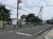 海老名市立柏ヶ谷小学校まで1388m