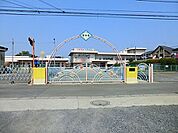 栗原幼稚園まで822m
