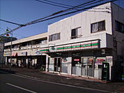 ローソンストア100横浜栄長沼町店まで343m、100円ショップタイプのコンビニです。生鮮食品も取り扱っています。