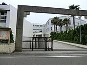 藤沢市立湘洋中学校まで1916m、部活に勉学に、すこやかに育つ生徒たちの学びの場。