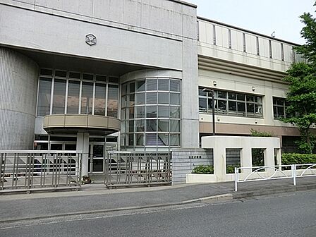 川崎市立宮崎中学校まで623m