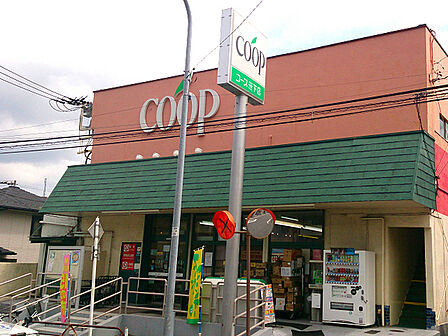 ユーコープ笹下店まで665m、閑静な住宅街の中にあるスーパー。夜20時まで営業しています。
