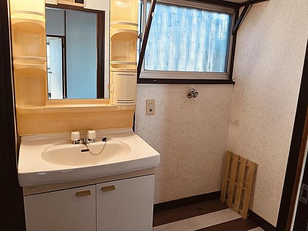 detached 埼玉県坂戸市西坂戸１丁目11-19

地図を見る