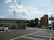 Vドラッグ伏見小栗栖店 まで518m、2017年7月20日オープンしました！ 駐車場がとても広いです。