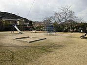 明星第1児童公園まで127m、遊具が充実している広々とした公園