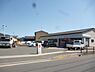 周辺：セブンイレブン伏見石田大山店まで716m