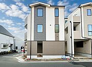 【Exterior】  憧れのマイホームに相応しい美しく映える外観です。