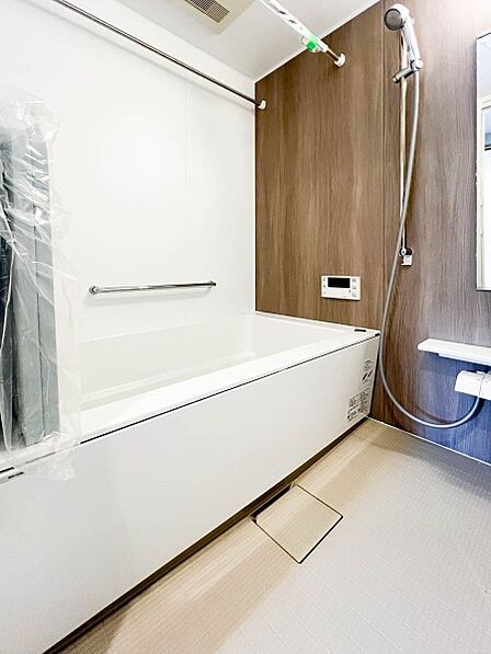 ~Bathroom~ ゆっくりと寛げる落ち着いたデザインのバスルーム。
