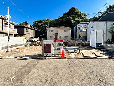 外観:~Exterior~ 周辺には学校や買物施設もあり生活、子育てに適した環境が広がっています!「永住地」として、物件のご見学だけではなく、周辺の環境や通学できる学校についてもご相談ください。 外観:~Exterior~ 周辺には学校や買物施設もあり生活、子育てに適した環境が広がっています!「永住地」として、物件のご見学だけではなく、周辺の環境や通学できる学校についてもご相談ください。
