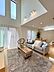 リビング/ダイニング：吹抜け天井のリビング空間は開放感があります。