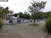 厚木市中央公園まで524m