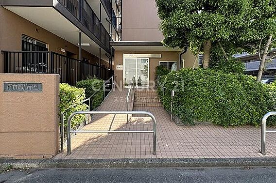 共用エントラン...