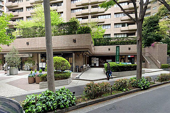 ナショナル麻布...