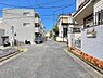 その他：南側前面道路（→東方向へ撮影）／約4.3m道路に面しております。