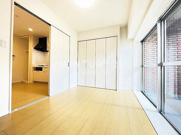 洋室を拡大表示