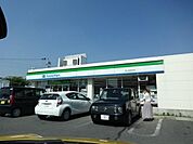ファミリーマート狭山市役所前店まで2083m