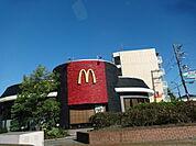 マクドナルド外環河内長野店まで805m