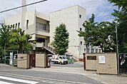 長岡第三小学校まで791m
