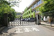 向日市立第2向陽小学校まで602m