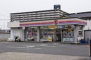 サークルK中久世一丁目店まで31m