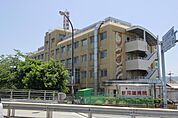 医療法人医修会新河端病院まで818m